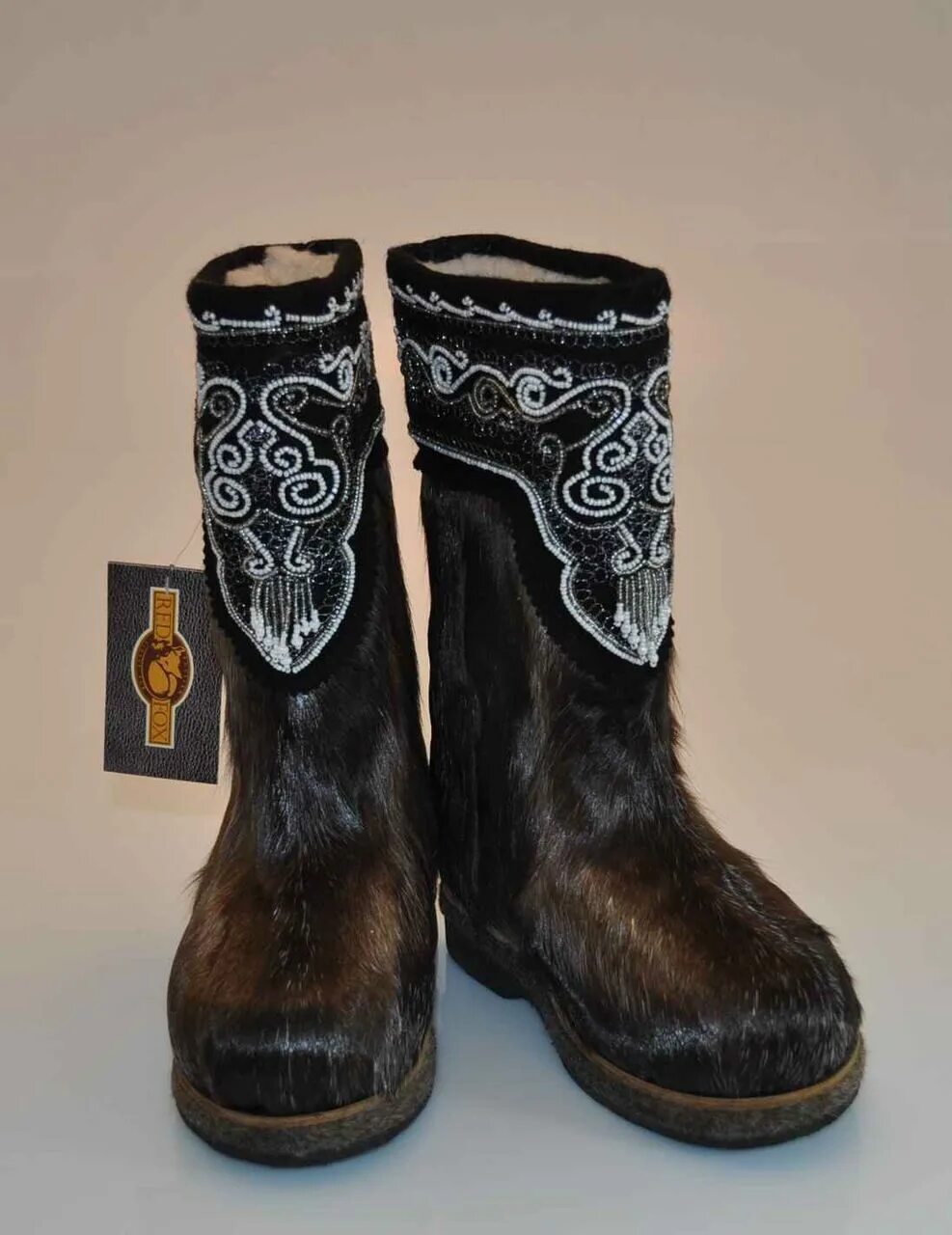 торбаса меховые сапоги народов севера. билтэгир. кисы женские. унты якутские. меховые сапоги.