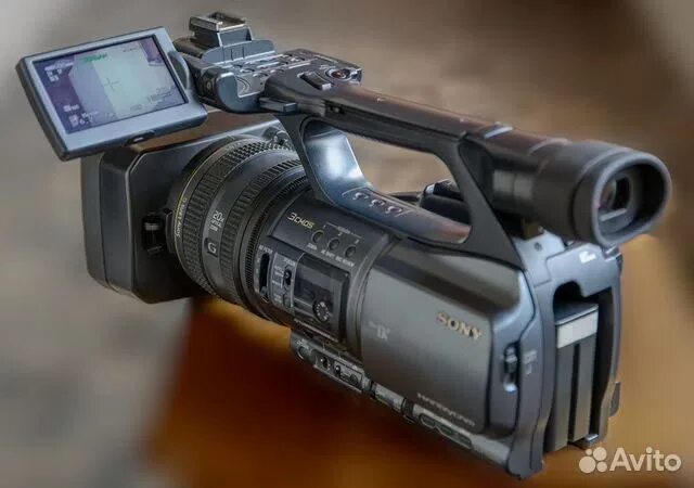 Видеокамера сони bcr vx2200e. Камера сони 2200. Sony 2200. Sony hdr- vx2200e. Sony dcr-vx2200e hdmi.