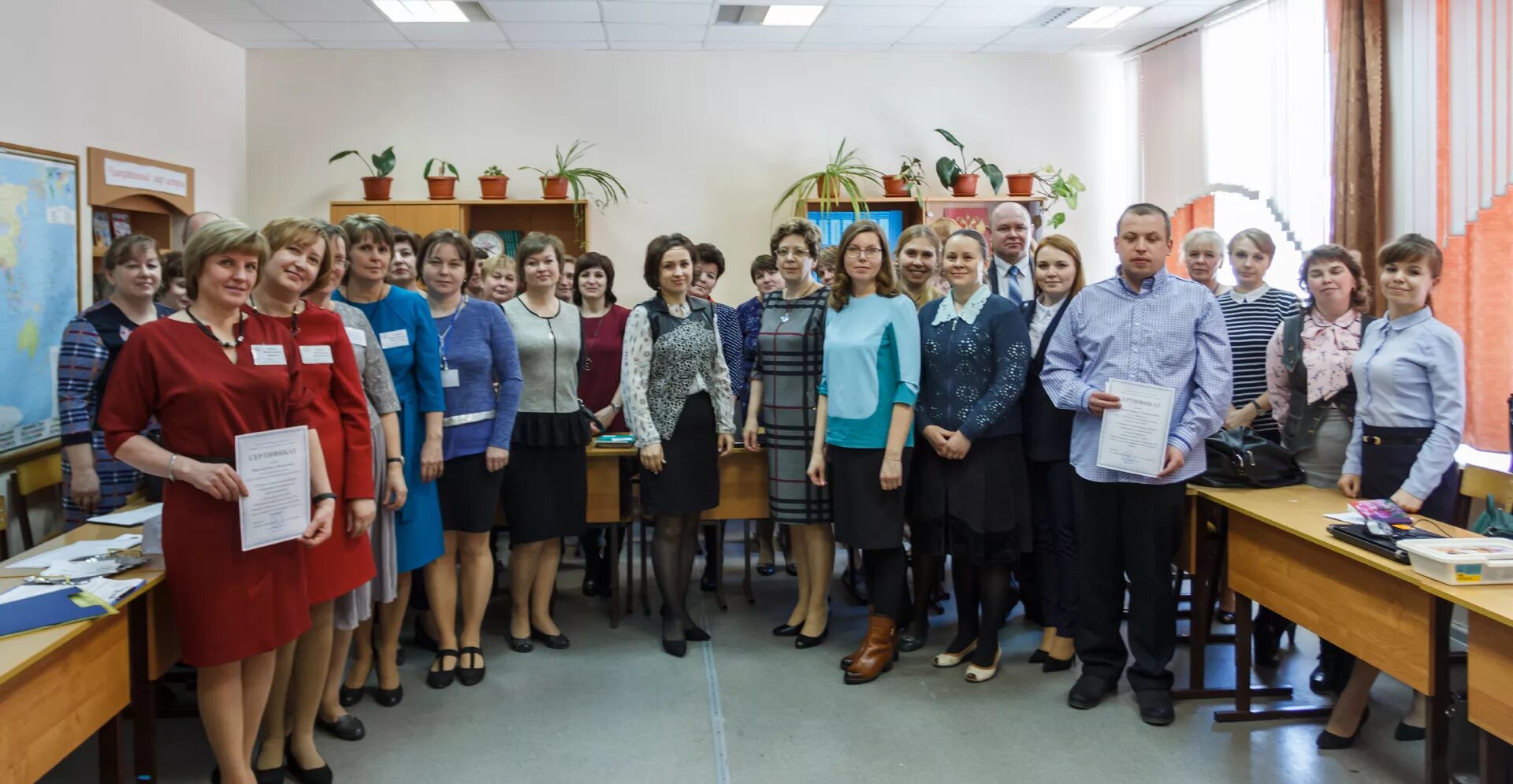 Кич городок первомайская школа. Заречный дом культуры кичменгский городок. Первомайская школа кичменгский городок. Сайт кичменгско городецкой средней школы. Сайт кич городецкой.