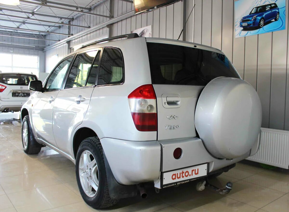 Предохранители чери тигго т11 2. Реле стартера тигго т 11. Чери модели т11. Чери тигго т11 не работает. Чери тигго т11.