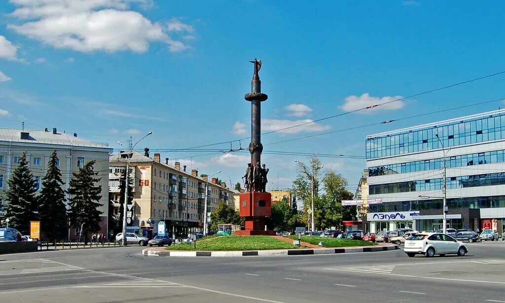 Город липецк знаешь. Памятник Плеханова в Липецке. Монумент основателям Липецка. Памятник основателям Липецка. Центральная улица Липецка.