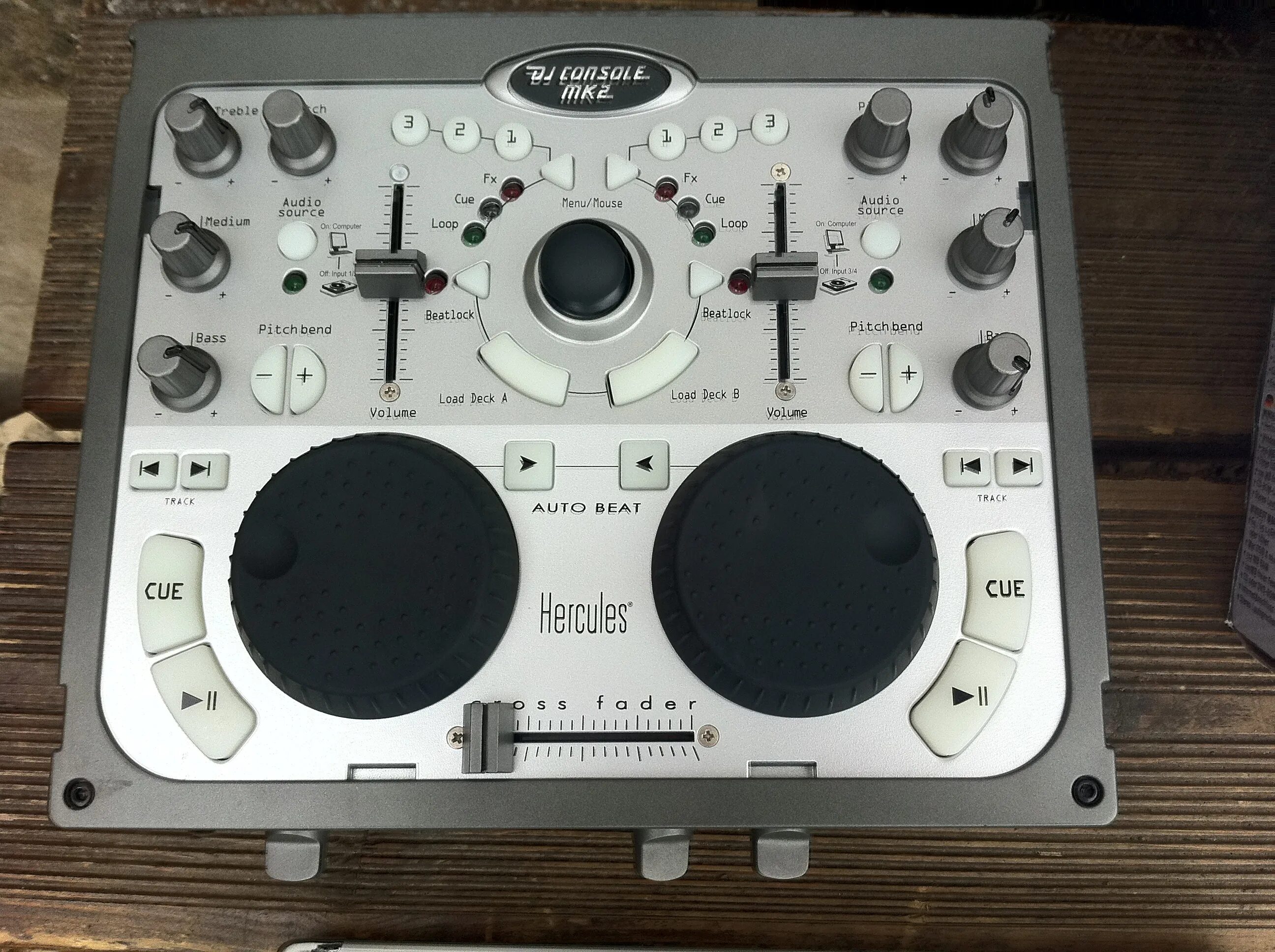 Hercules mk2. Hercules dj console mk2. контроллер hercules. геркулес диджей контроллер. драйвер для hercules.