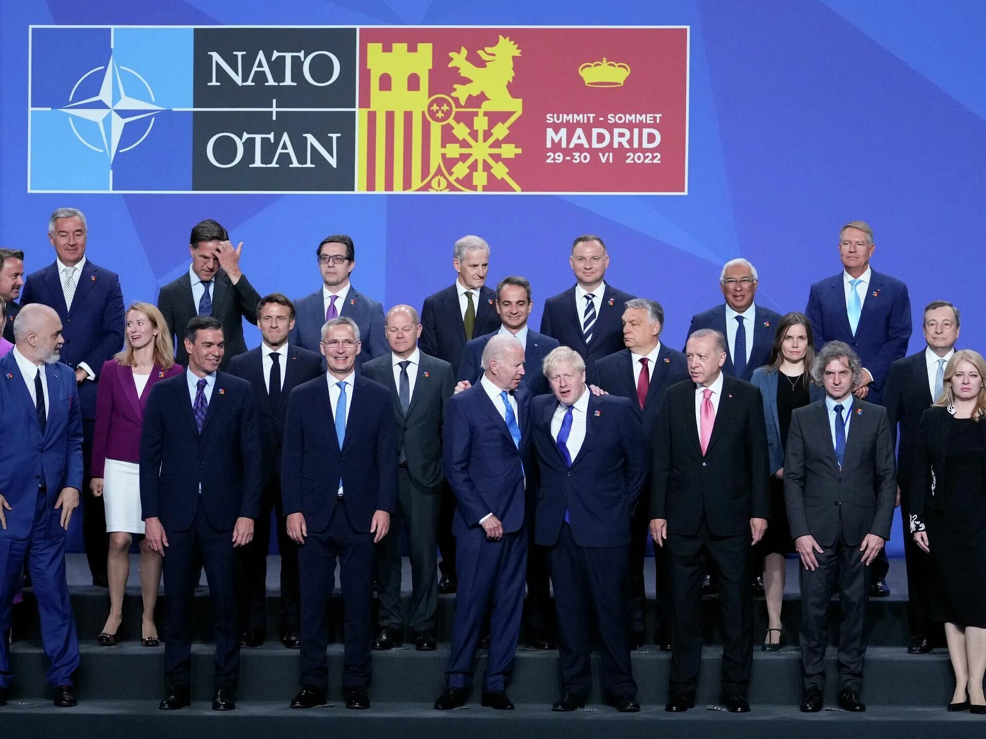 Страны нато поддержали. Пражский саммит НАТО 2002. Гарибашвили НАТО саммит. Участники саммита НАТО 2022. Саммит Россия НАТО.