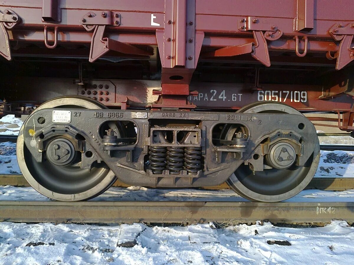 вагонная тележка мт-50. тележка цнии-х3. тележка под вагоном. тележка 18-100. тележка грузовых вагонов 189800.