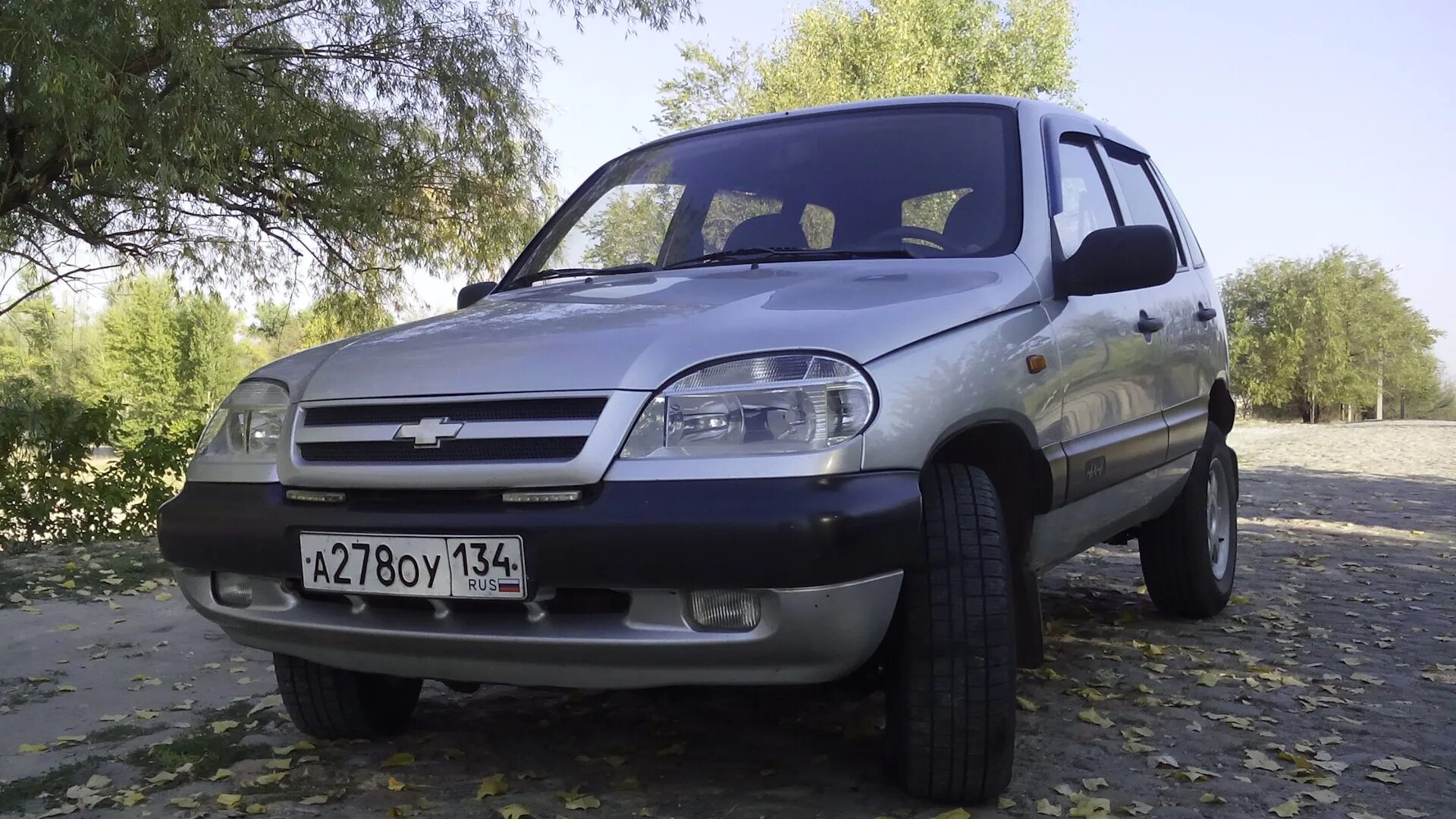 Chevrolet Niva 1998.