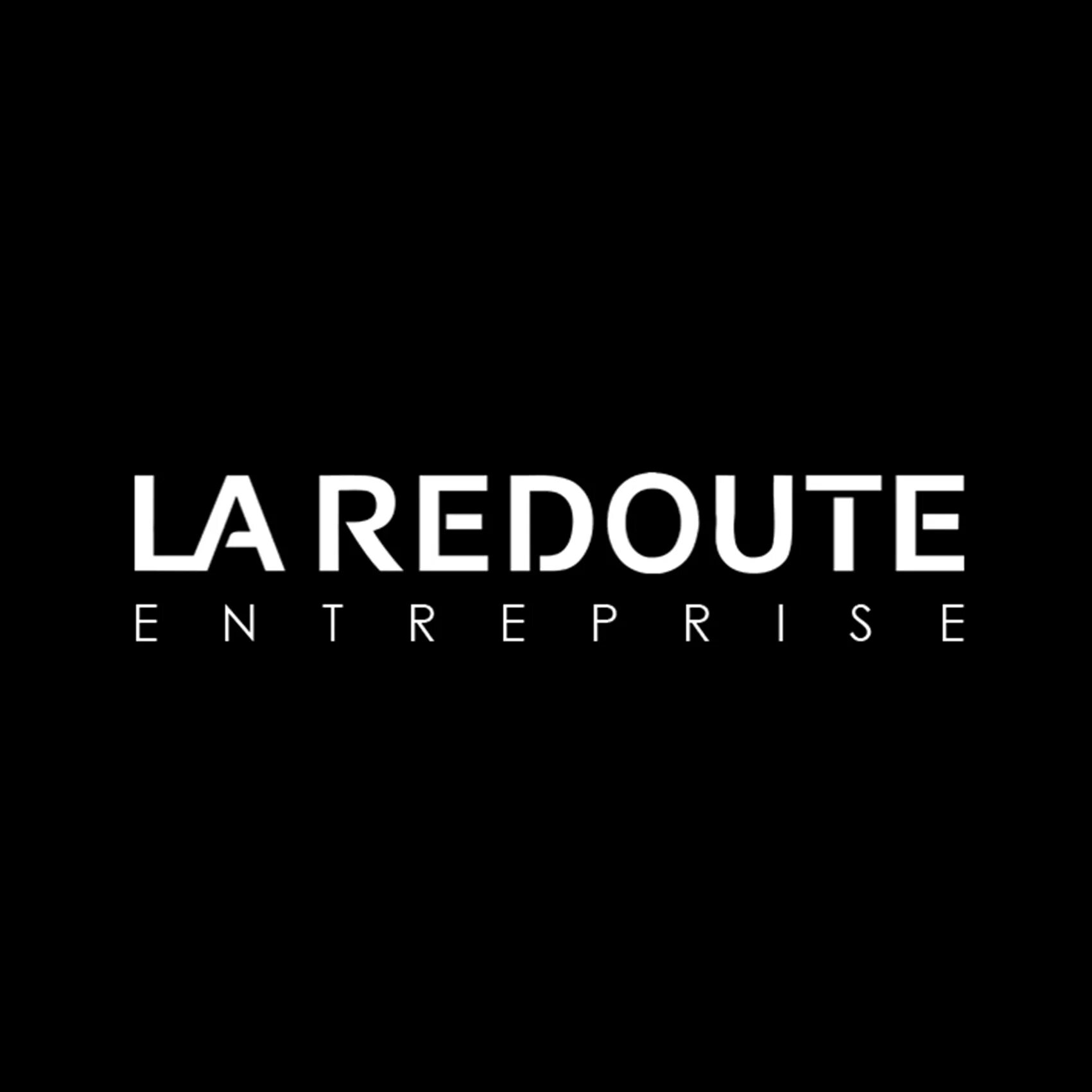 Ля редут интернет магазин одежды. Ля редут. la redoute logo. лара дут. магазин ля редут логотип.