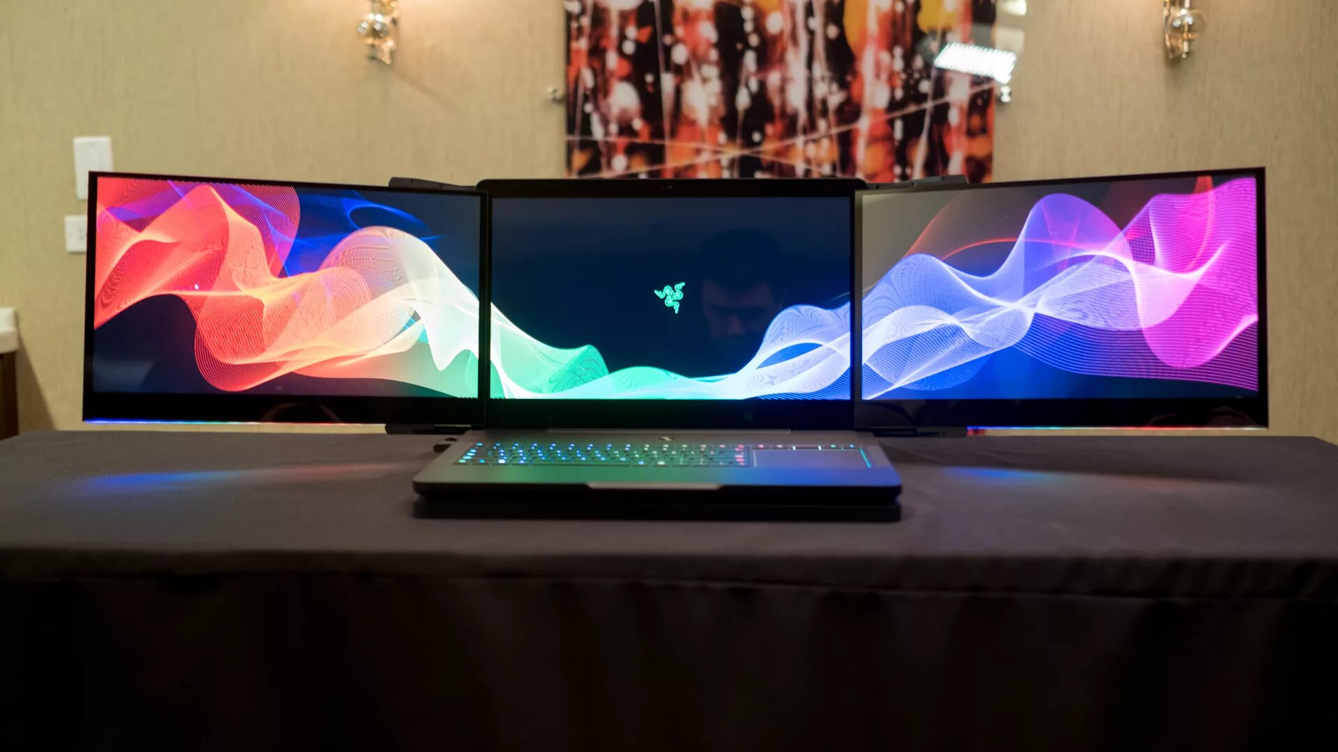 Рейзер ноут с 3 мониторами. Ноутбук Razer Project Valerie. Рейзер с 3 экранами. Razer ноутбук с 3 мониторами. Экранный образ