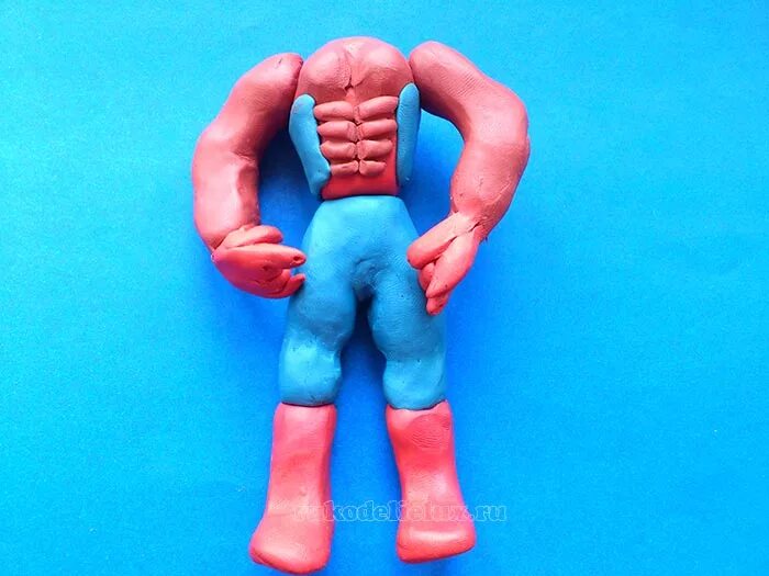 Фигурка человека из пластилина. Человек паук и железный человек из пластилина. Лепить человека паука из пластилина. Пластилиновый человек паук майлз моралес. Человек паук лепить из пластилина майлз моралес.