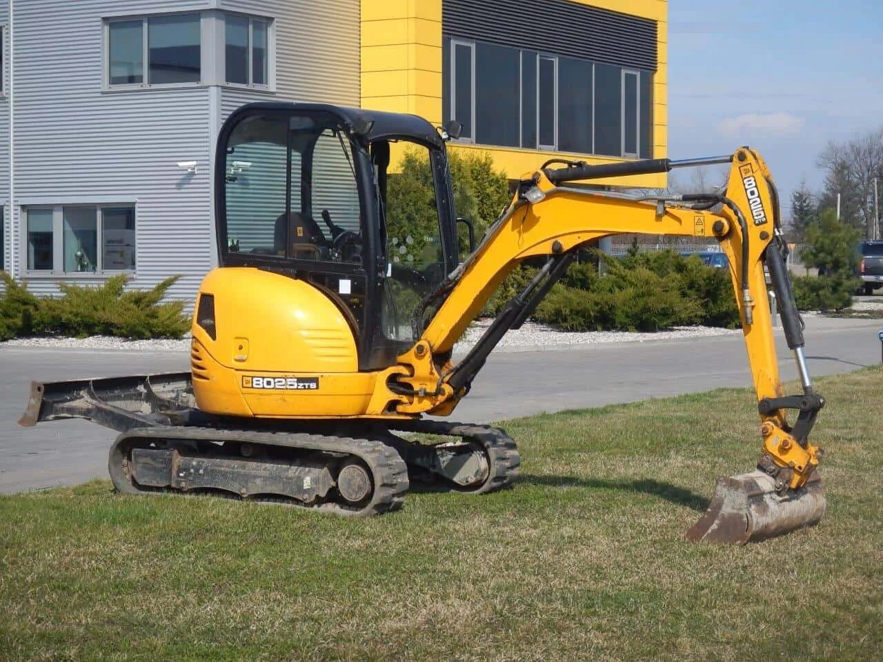 Мини-экскаватор JCB 8025 ZTS. Мини экскаватор JCB 8030 ZTS. Мини экскаватор JCB 8035. Мини-экскаватор гусеничный JCB 8035 ZTS. Лучшие мини экскаваторы