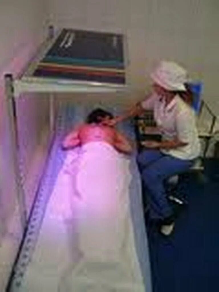 Надежда кубашева гомеопат. Зеленый век москва клиника. Клиника тибет. Китайская медицина массаж. Нетрадиционная медицина москва.