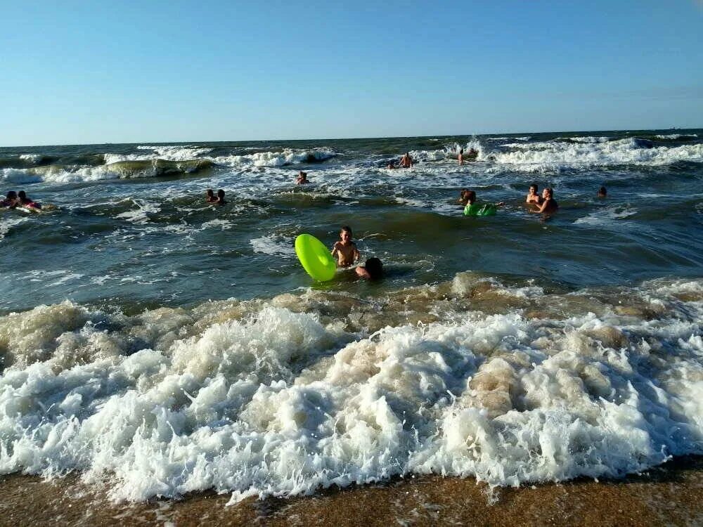 Погода морское на 3 дня. Азовское море станица Голубицкая. Темрюк Азовское море станица Голубицкая. Станица Голубицкая 2022. Станица Голубицкая море.