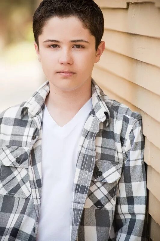 Николас элиа флэш. Николас элиа 2022. Николас элиа. Николас элиа сверхъестественное. Николас элиа сверхъестественное.