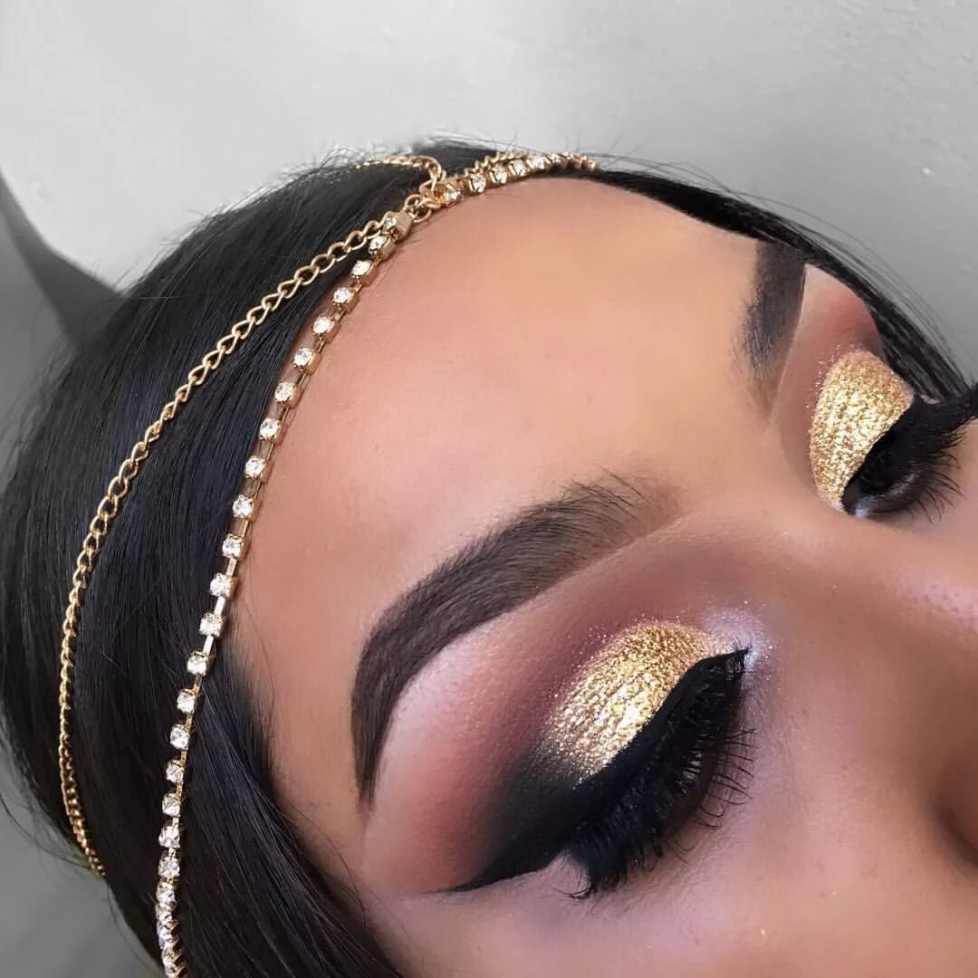 Pin by Nevena N on Make-up Smokey eye makeup, Fall smokey eye, Eye makeup