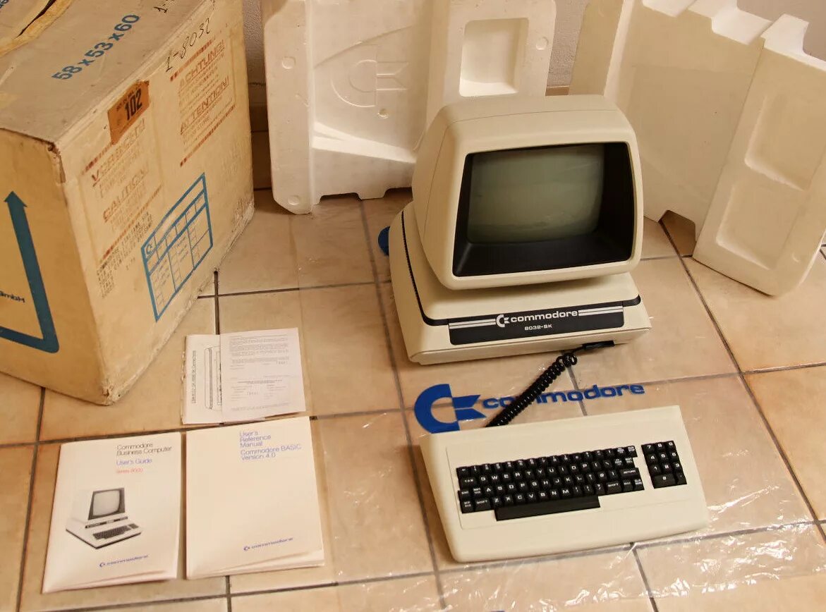 Commodore CBM 8032. Commodore Pet 600. Commodore Pet 700. Pet 600 компьютер.