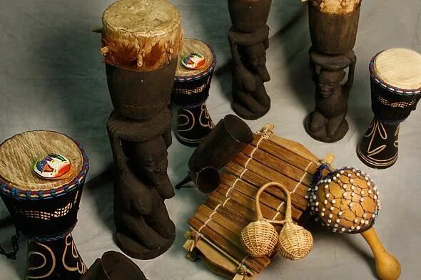 Музыкальный инструмент африки сообщение. Национальный Африканский инструмент. Африканские музыкальные инструменты. Инструменты Африки. Африканские народные инструменты.