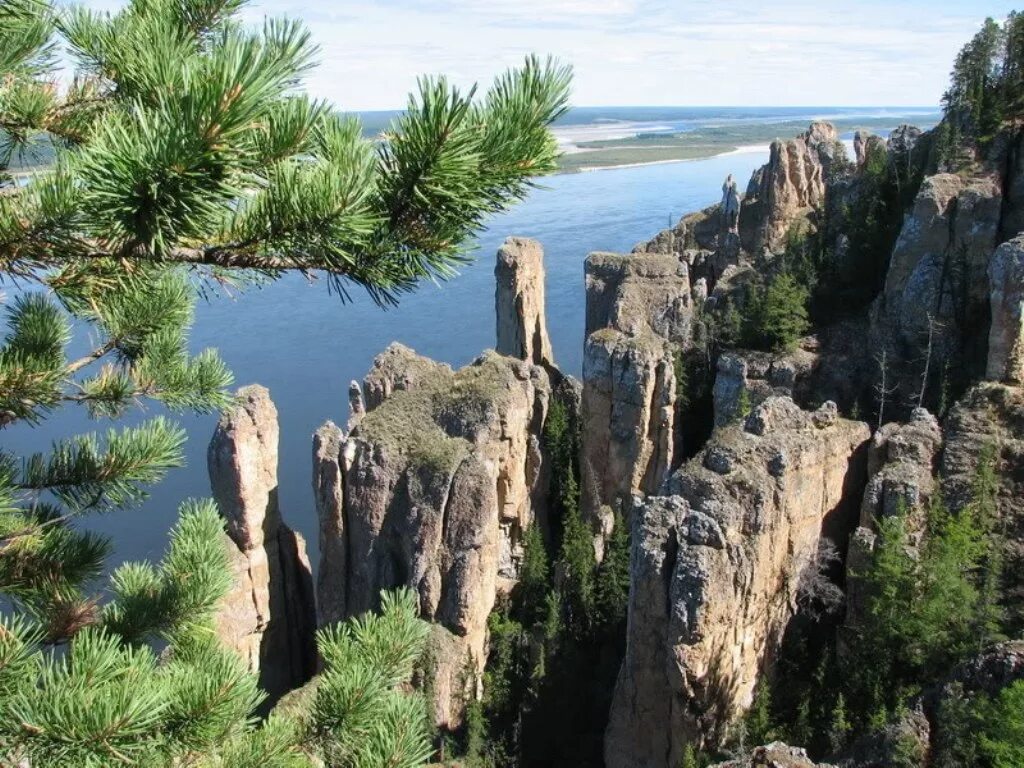 Природное наследие сибири. Национальный природный парк Ленские столбы. Ленские столбы в Якутии. Парк Ленские столбы Якутия. Национальный парк «Ленские столбы» в Якутии (Россия).