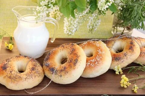 Бублик с маком