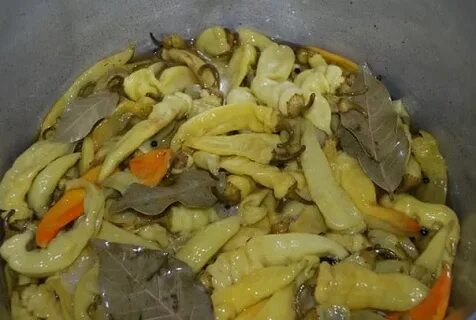 Маринованные листья перца