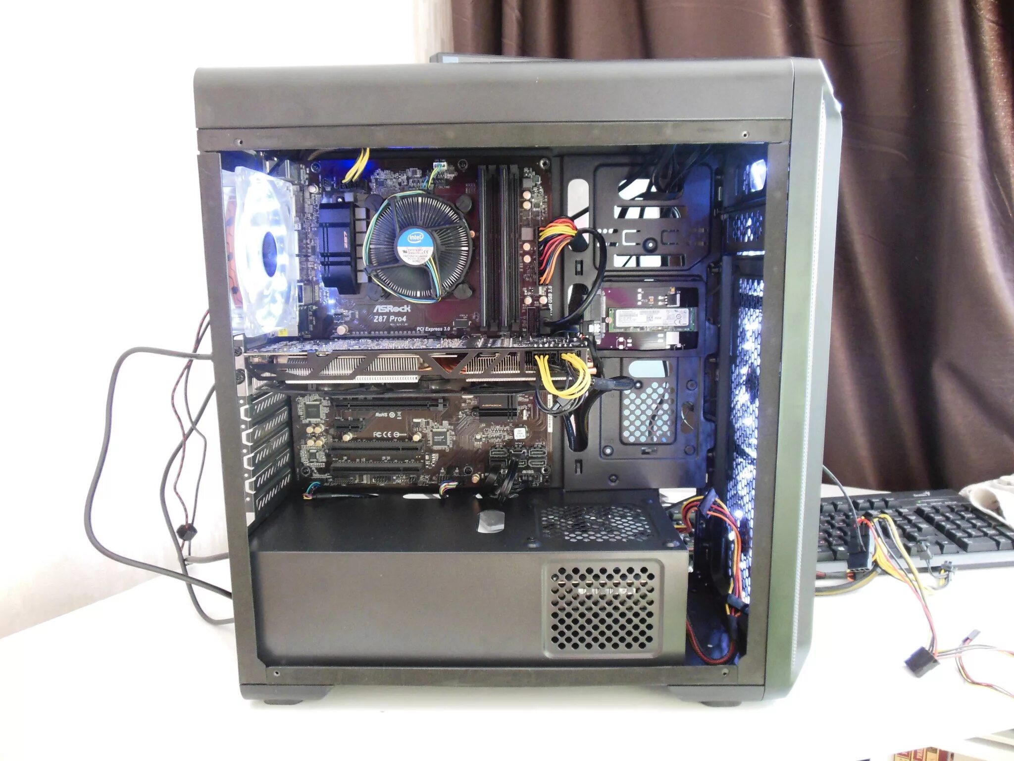 Кастомное водяное охлаждение для пк. Сборка пк с видеокартой 1050 ti. Сборка пк i3. Сборка пк i3. Корпус для компьютера nzxt.