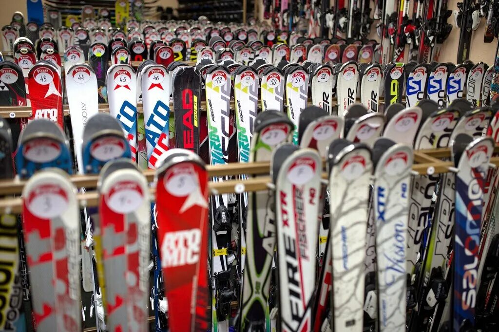 шерегеш прокат. шерегеш прокат снаряжения 2023. прокат лыж. шерегеш прокат снаряжения 2023. шориленд шерегеш.