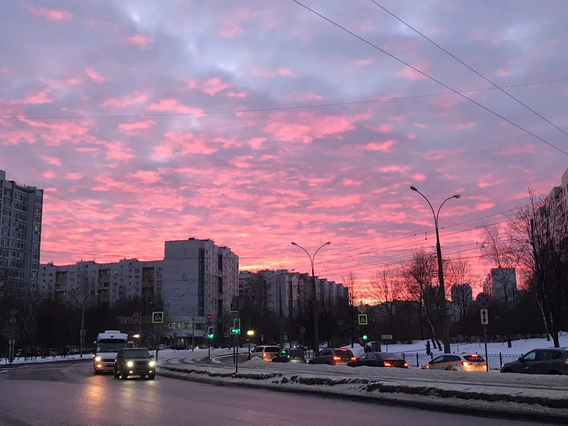 Строгино закат. Родное Строгино. Закат в Домодедово. Москва Строгино рассвет.