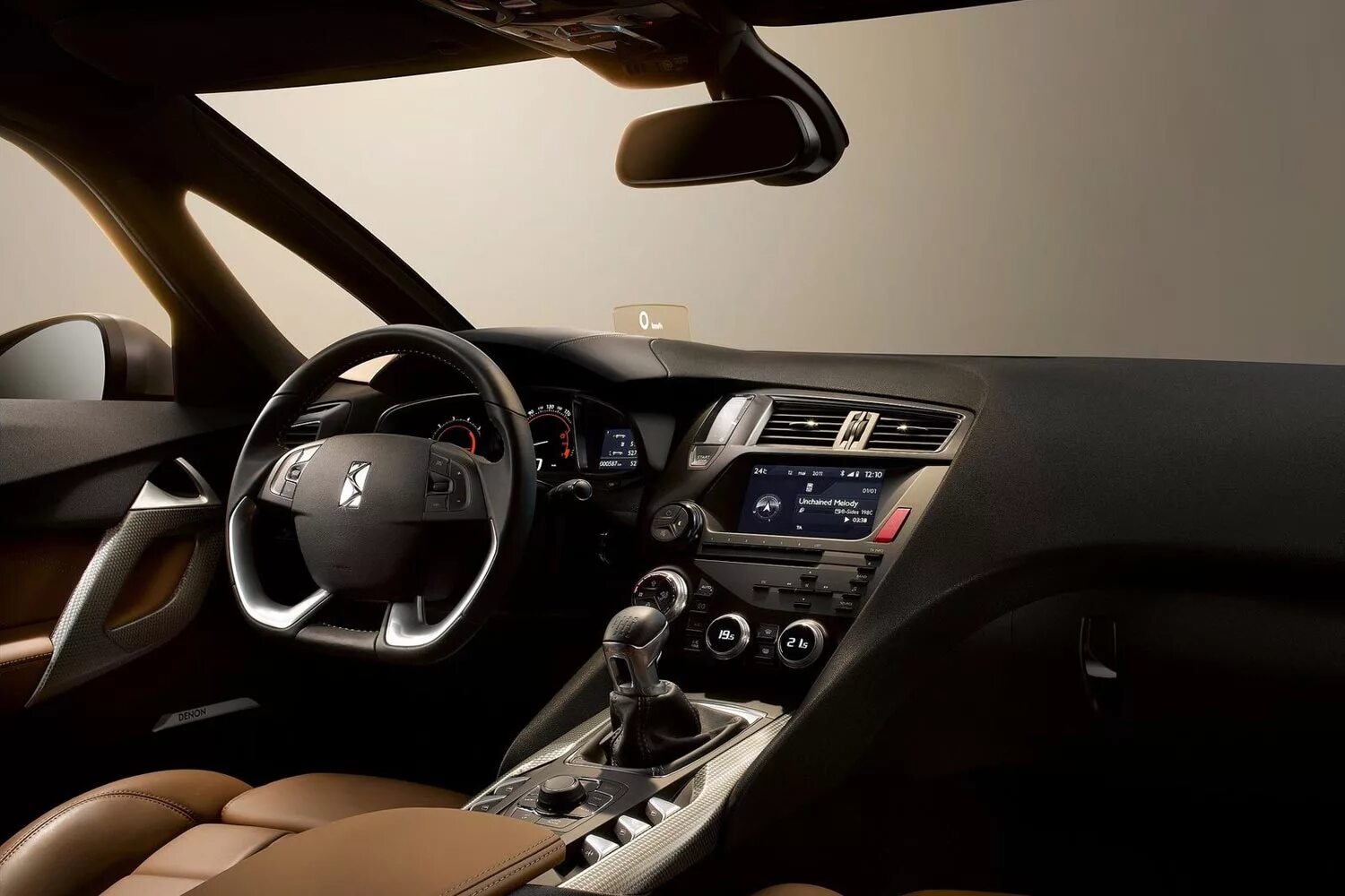 Ds5 windows. Ситроен дс5 салон. citroen ds5. citroen ds5 салон. citroen ds5 2017.