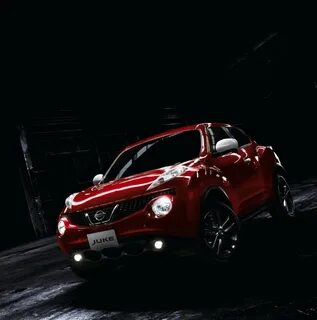 Nissan красный