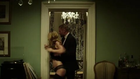 Slideshow samantha logan sex scenes.