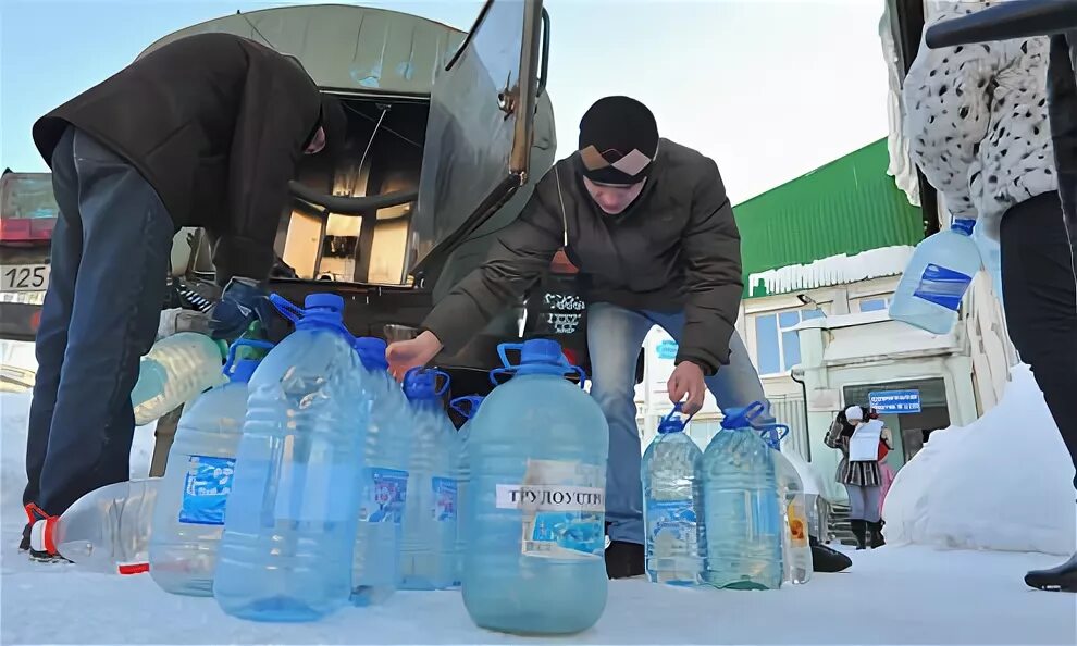 Худшая питьевая вода. Подвоз воды зимой. Подвоз воды зимой Тавда. Подвоз воды на место ЧС. Пить воду зимой.