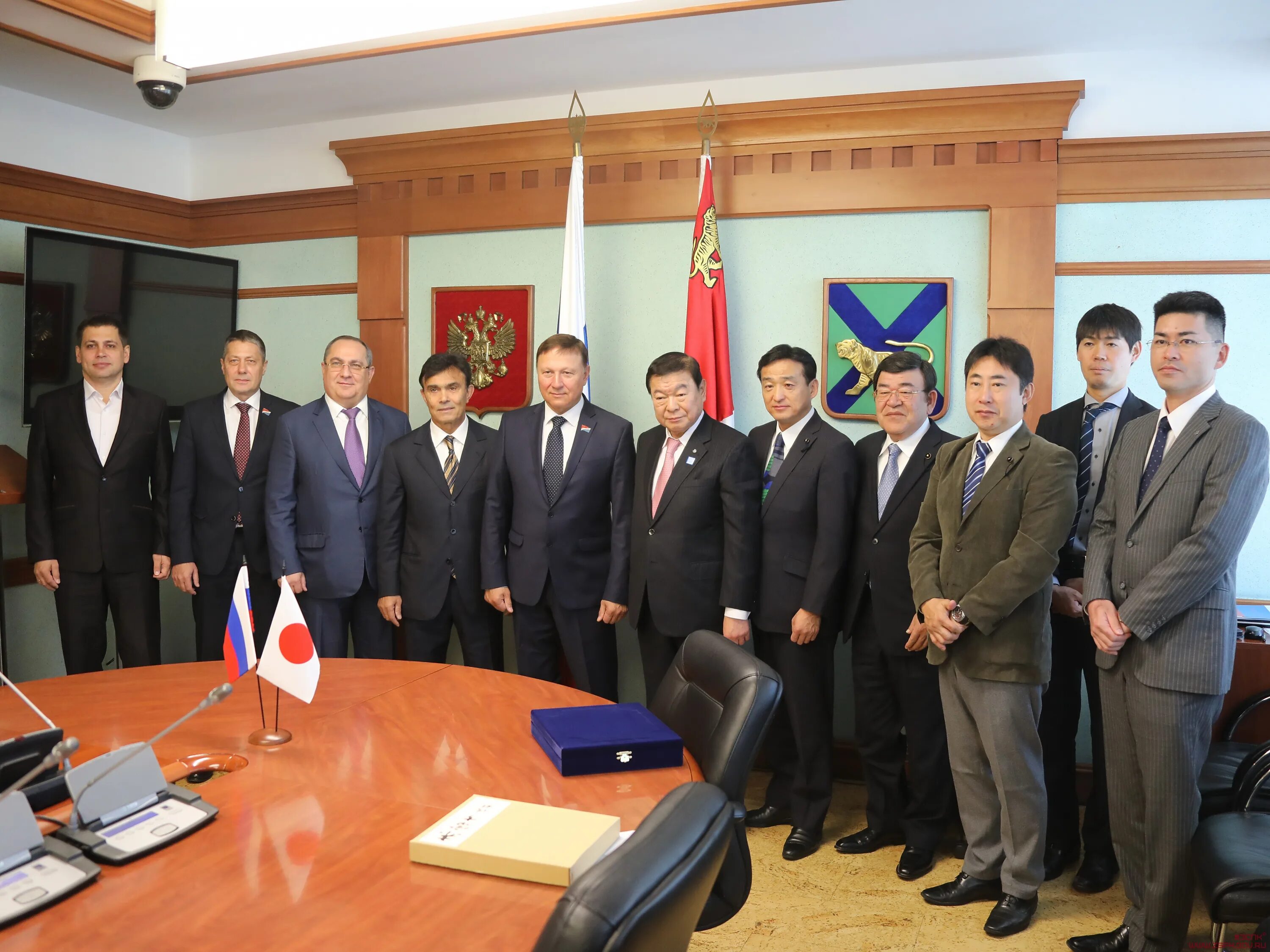 законодательная делегация. законодательная делегация. законодательное собрание тверской области. законодательная делегация. кореец депутат в ташкенте.