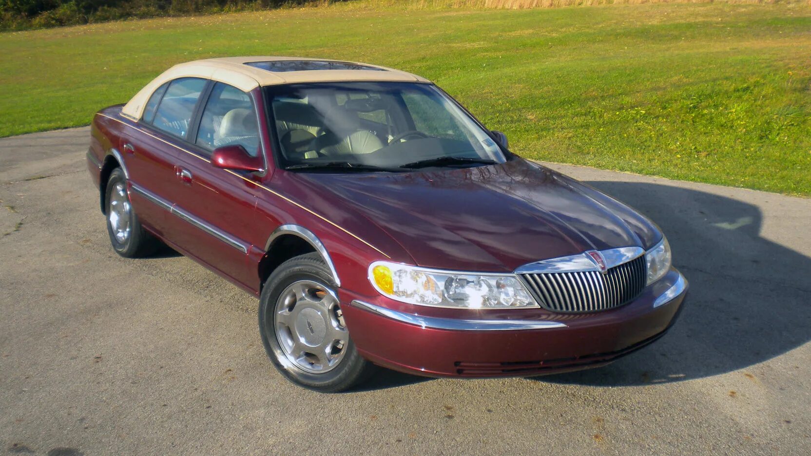 Lincoln 2000. Lincoln седан 2000. Lincoln Continental 2000. Линкольн 2000 года. Как называют 2000 год