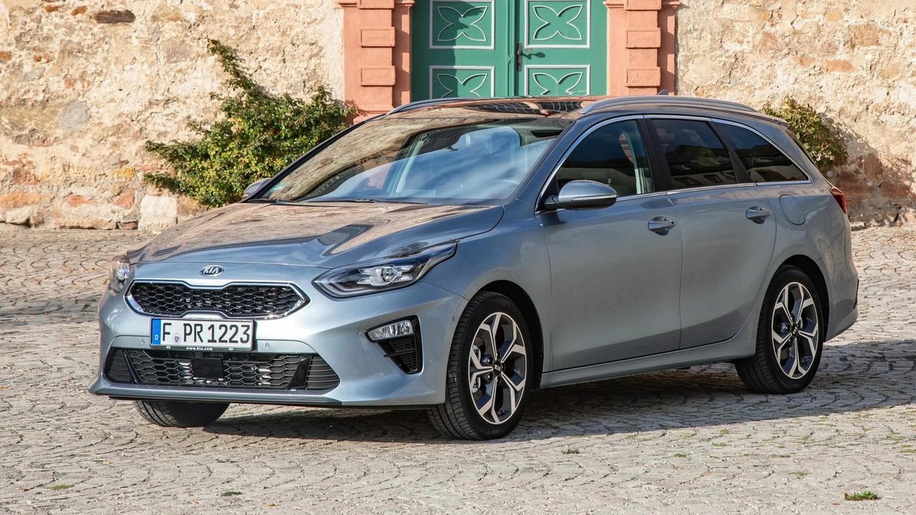 Киа СИД универсал 2020. Kia Ceed 2019 универсал. Kia Ceed универсал 2020. Kia Seed SW 2019. Киа св универсал