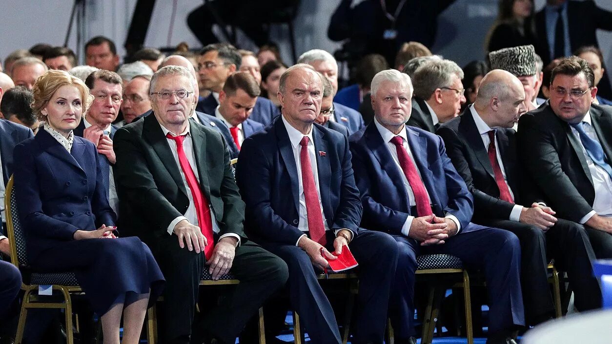 путин и лидеры партий. лидеры госдумы. встреча путина с лидерами. послание путина зал мишустин фото. – заместитель министра культуры российской федерации.