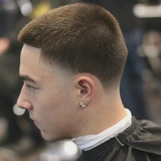 полубокс барбершоп. мужские стрижки пермь. причёски кроп мужские с кудряшками. стрижка для подростка на кудрявые волосы. мужская стрижка с кудрявой челкой.