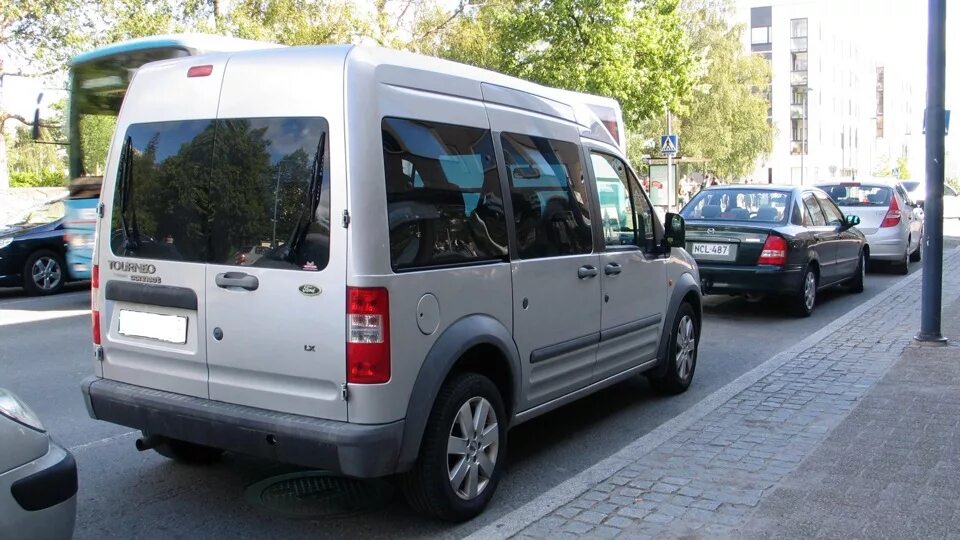 Ford Tourneo Transit 2008 8местный. Ford Transit 8 местный. Форд Торнео 8 мест. Форд Торнео минивэн 8 мест.