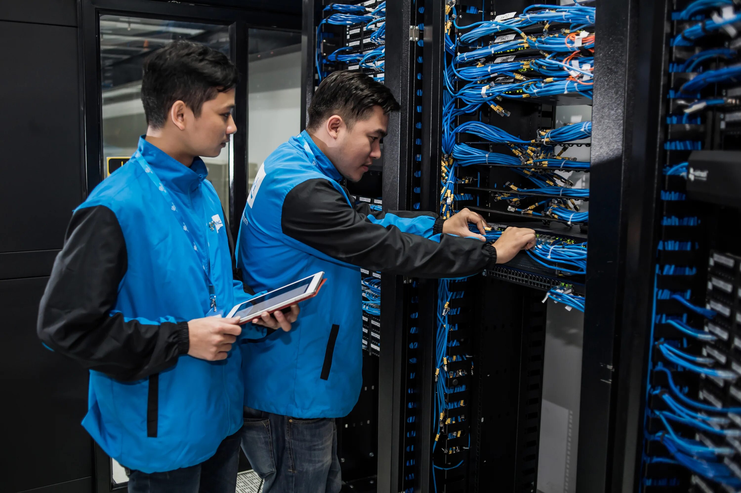 Server dumps. ЦОД. Data Center China. China Telecom data Centre. РОСБАЙТ Телеком.