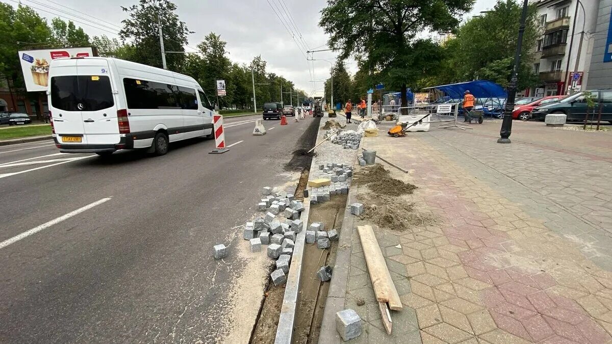 Виртуальный брест сегодня. Аварія Машерова. Разметка остановки общественного.