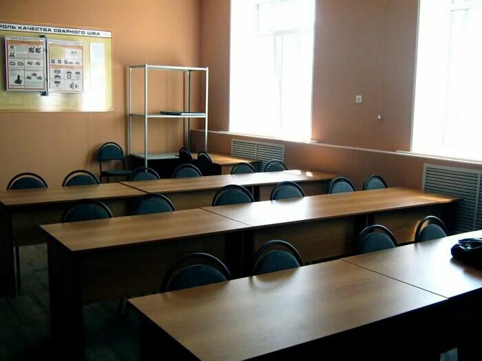 Индустриально строительный колледж липецк. Орловский технологический техникум герб. Промышленно транспортный техникум г. Лптт имени а. Индустриально строительный колледж липецк профессии.