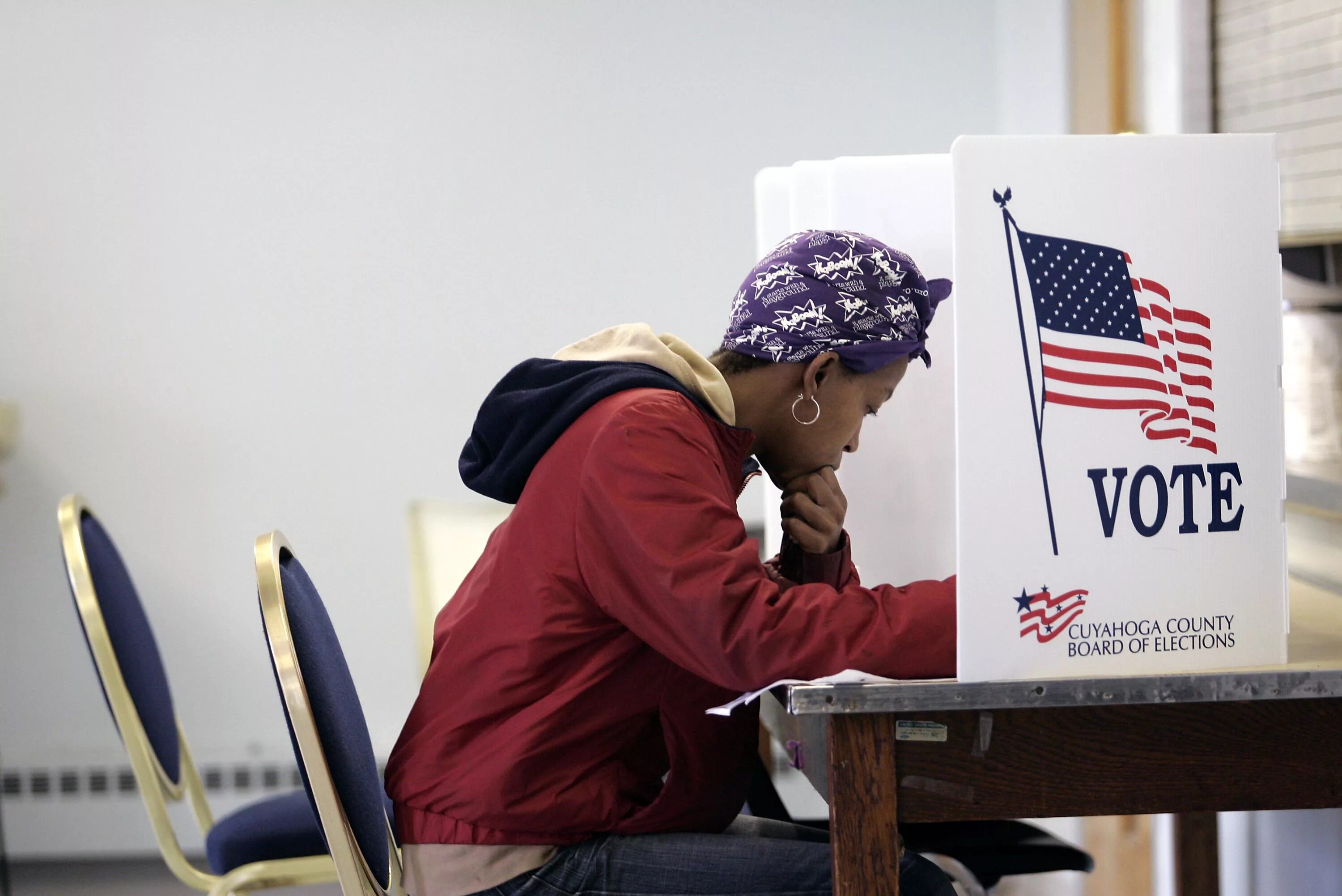 En vote. People votes. Black people voting. Voting woman. Peoples votes голосование.