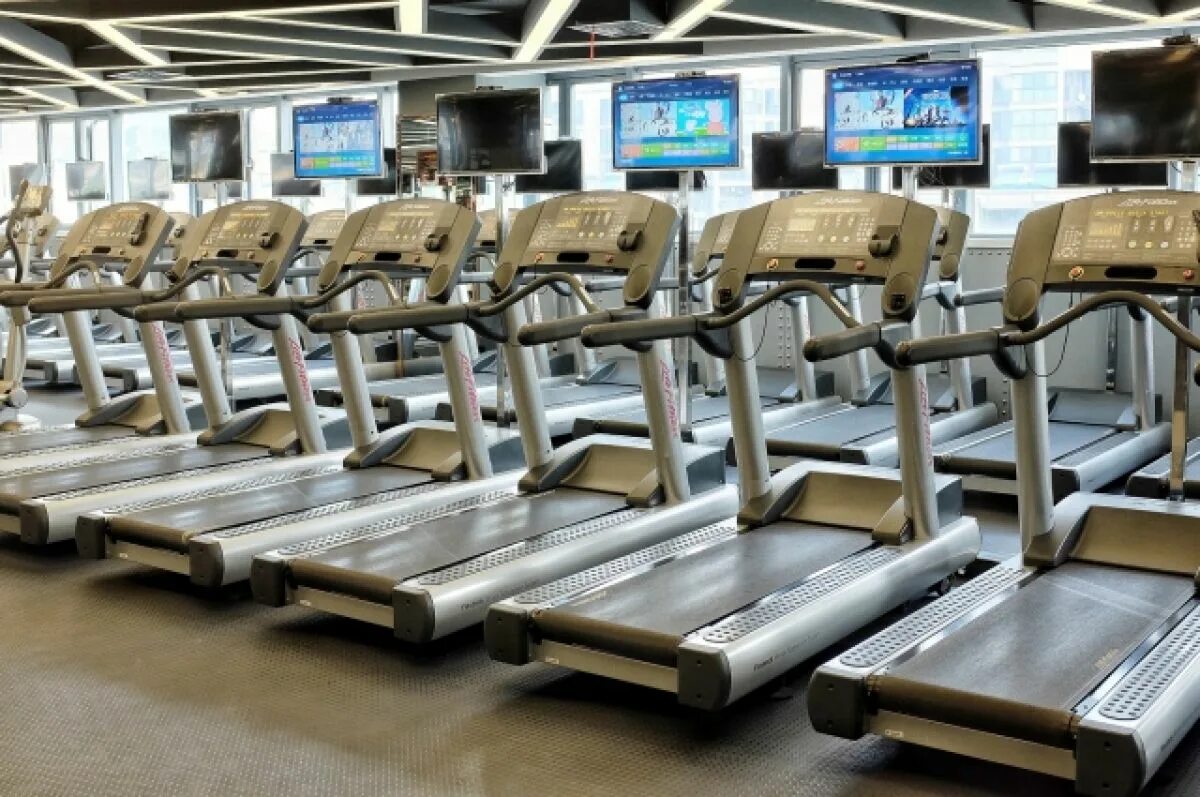 Беговая дорожка grand fitness модель: 0505 pro led. Беговая дорожка зал. Спортзал в южной корее. Фитнес зал беговые дорожки. Геоспорт севастопольская.