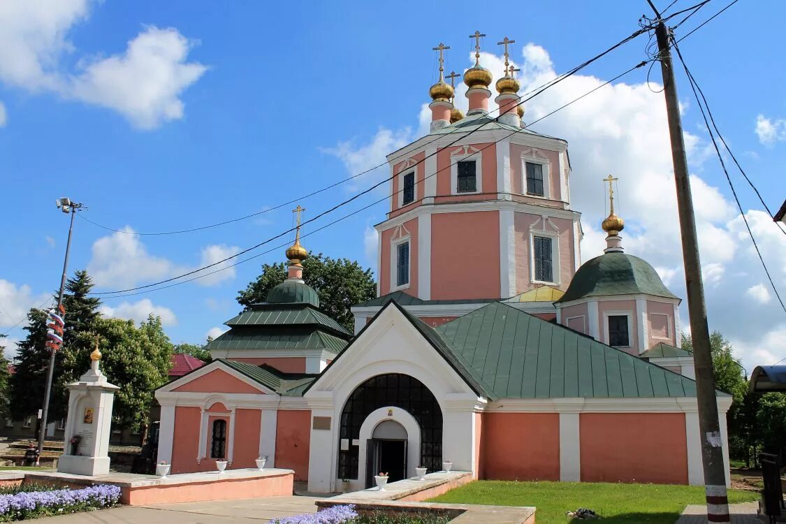 Часовни смоленска. Город гагарин казанская церковь. казанская церковь гагарин смоленская область. церковь смоленской богоматери смоленск. казанская церковь смоленск.