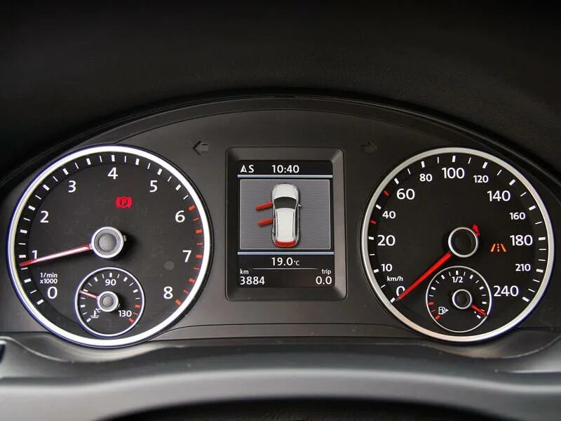Приборная панель тигуан 1. Приборная панель tiguan 2. приборная панель фольксваген тигуан. vw tiguan панель. цветная приборная панель vw tiguan.