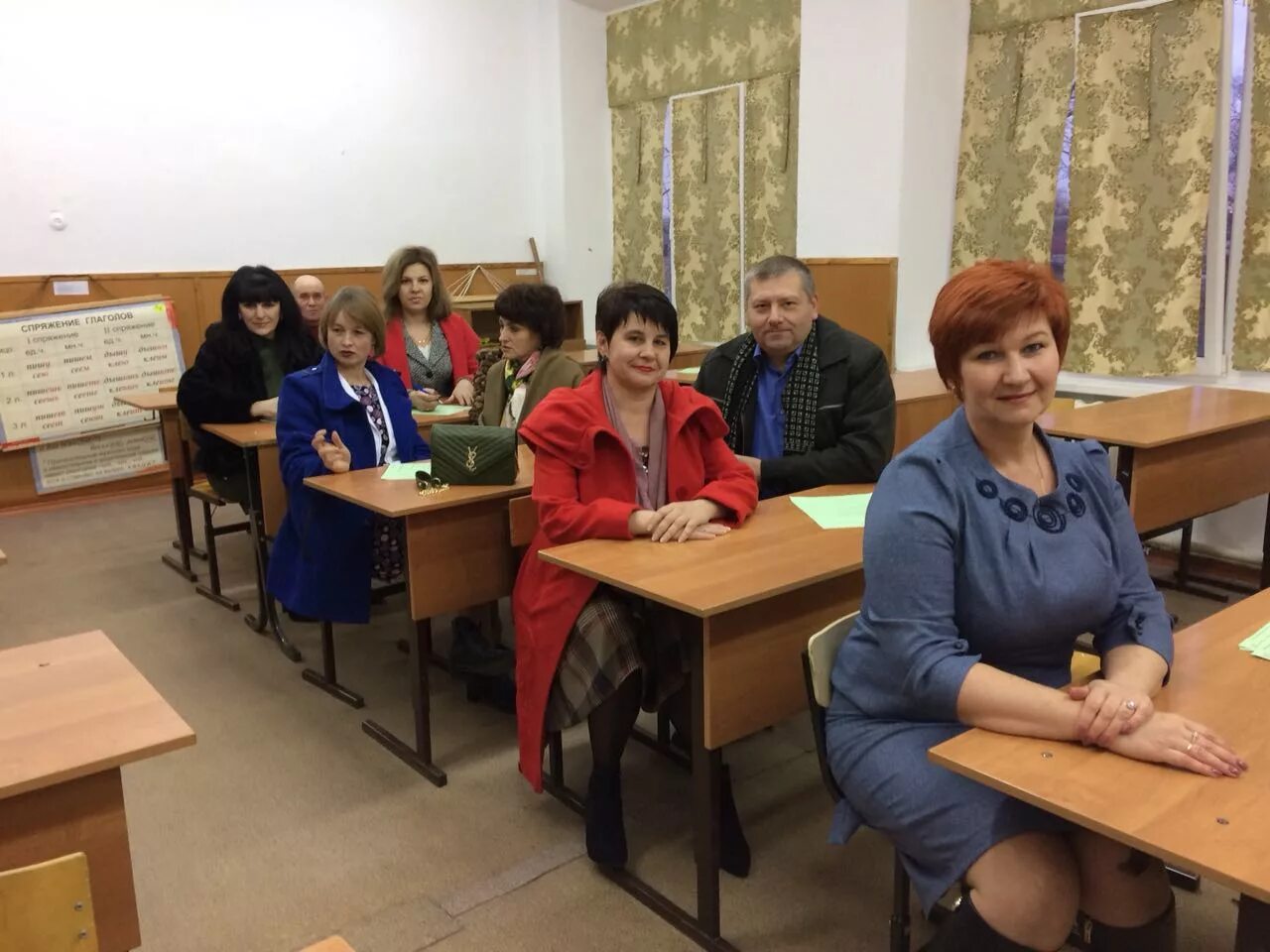 Маоу сош 4 г тамбов. Маоу сош 4 учителя. Маоу сош 4 учителя. Школа номер 8 боровичи. Школа 4 тамбов фото.