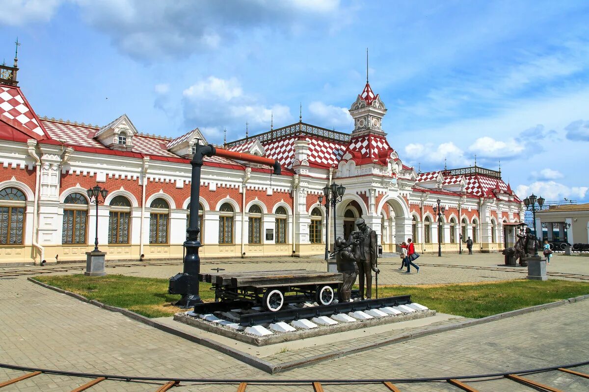 музей свердловской железной дороги. музей истории, науки и техники свердловской железной дороги. екатеринбург музей железной. екатеринбург музей железной. железнодорожный музей вокзал екатеринбург.