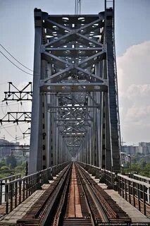 Фото железного моста