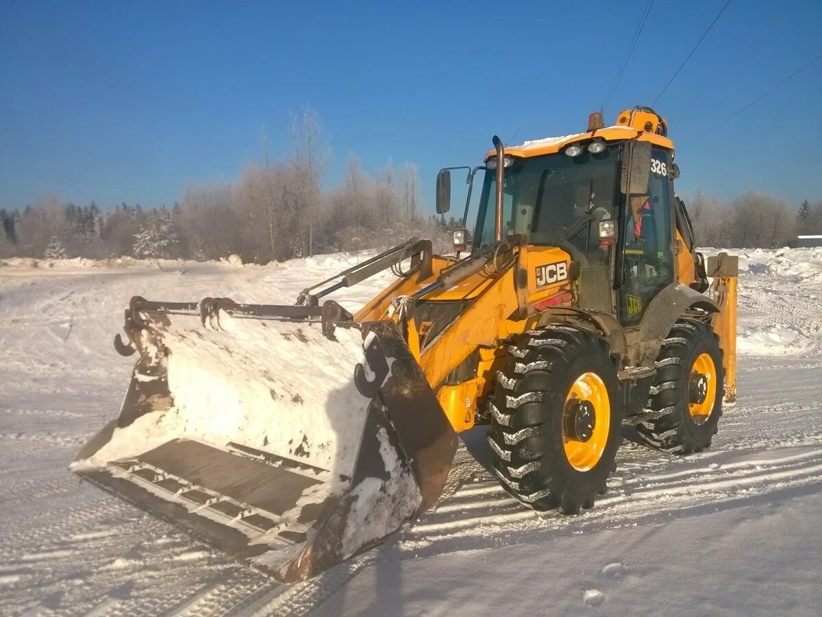 JCB 3cx зима. Уборка снега JCB 4cx. Экскаватор-погрузчик JCB 3cx зимой. Уборка снега JCB 3cx. Аренда трактора снег