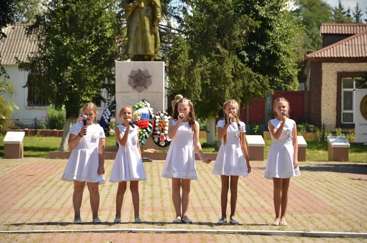 Посёлок Октябрьский Белгородской области. Белгород поселок Октябрьский. Октябрьский (Белгородский район). ЦКР П Октябрьский Белгородский район.