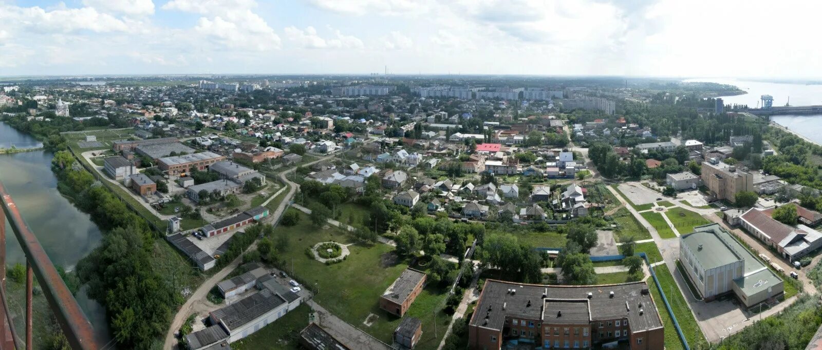 Село Балаково Саратовская область. Город Балаково сверху. Балашов Балаково. Население города Балаково Саратовской области. Город балаково расположен на левом