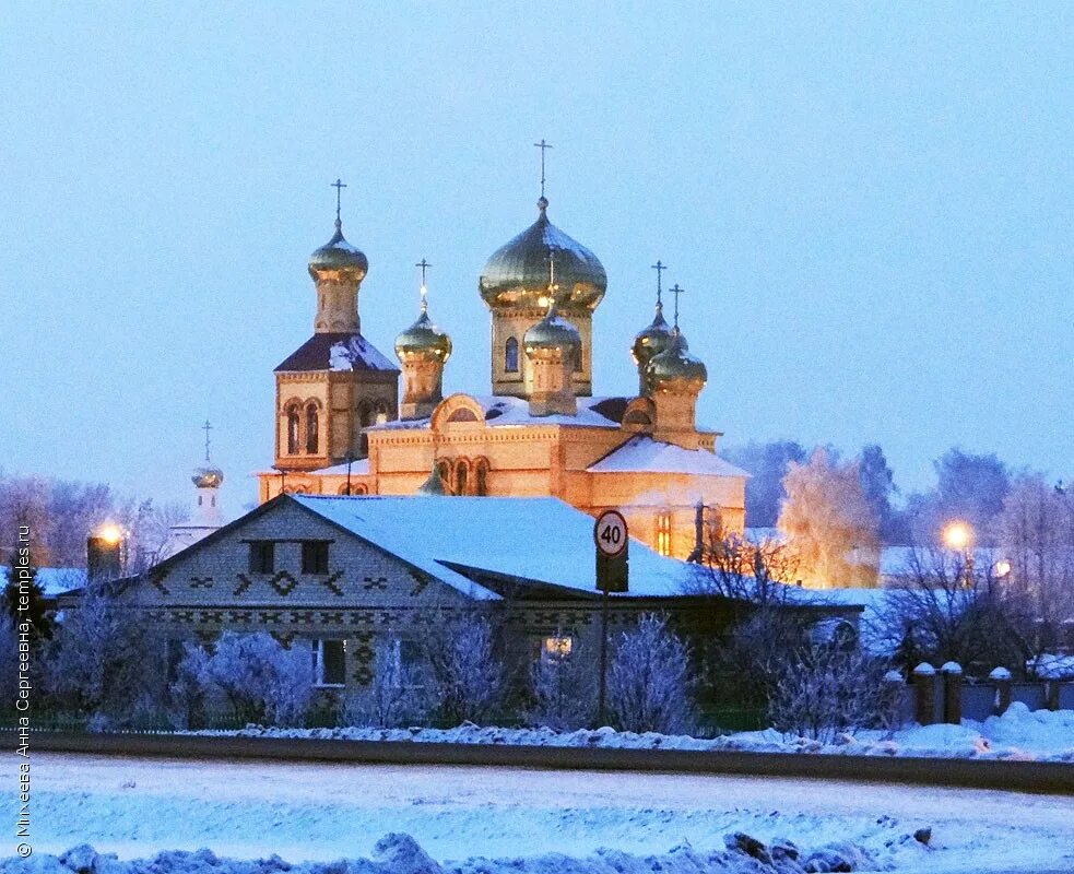 Погода алексеевский район село. Храм Алексеевское Татарстан. Храм Воскресения Христова Алексеевское. Храм Воскресения Христова в Алексеевском Татарстан. Храмы Алексеевского района Татарстан.