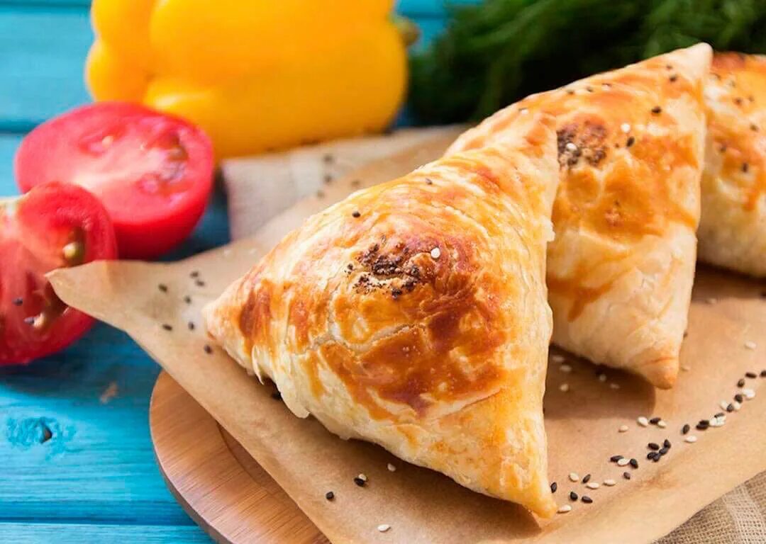 приготовить самсу с мясом в духовке. самса с картошкой. приготовить самсу с мясом в духовке. самса в духовке. самса с сыром из слоеного теста в духовке.